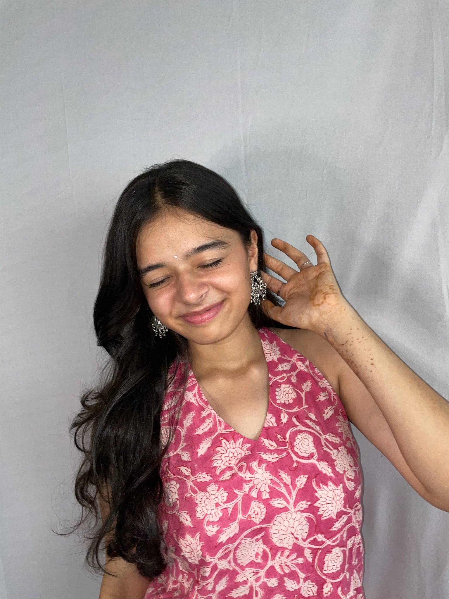 Taruni – Ornate Crescent Oxidized Silver Chandbalis