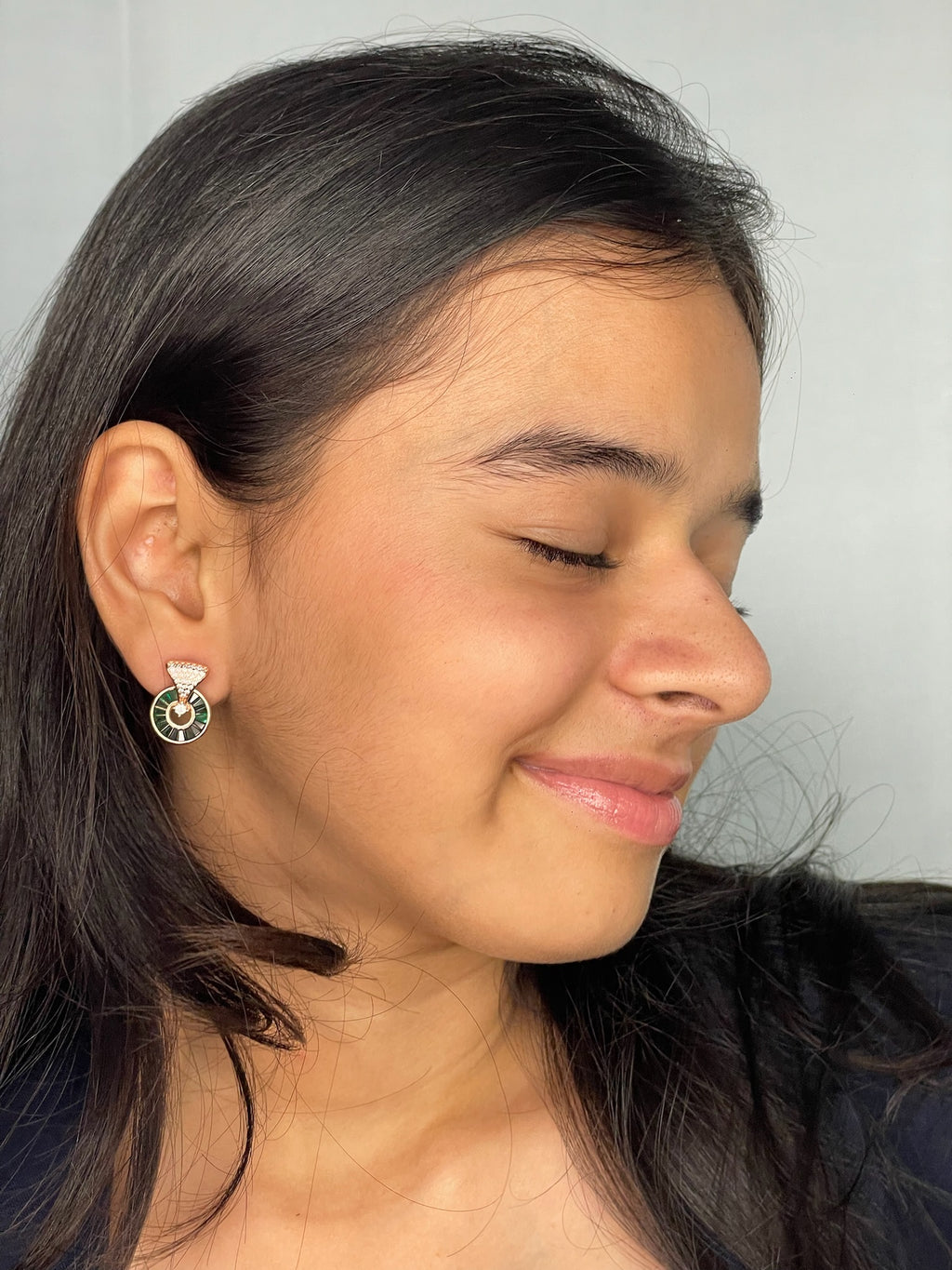 Nila - Art Deco Green Baguette Circular Studs