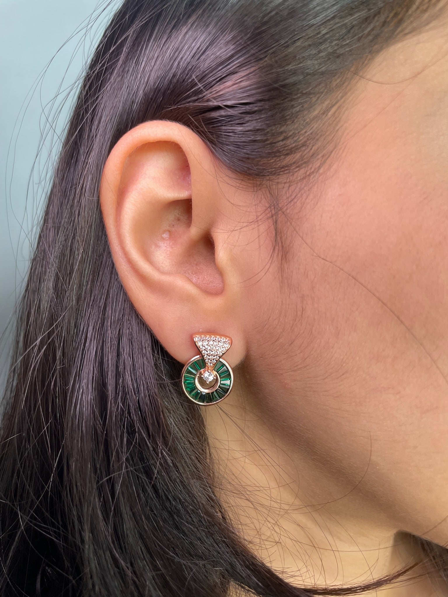 Nila - Art Deco Green Baguette Circular Studs