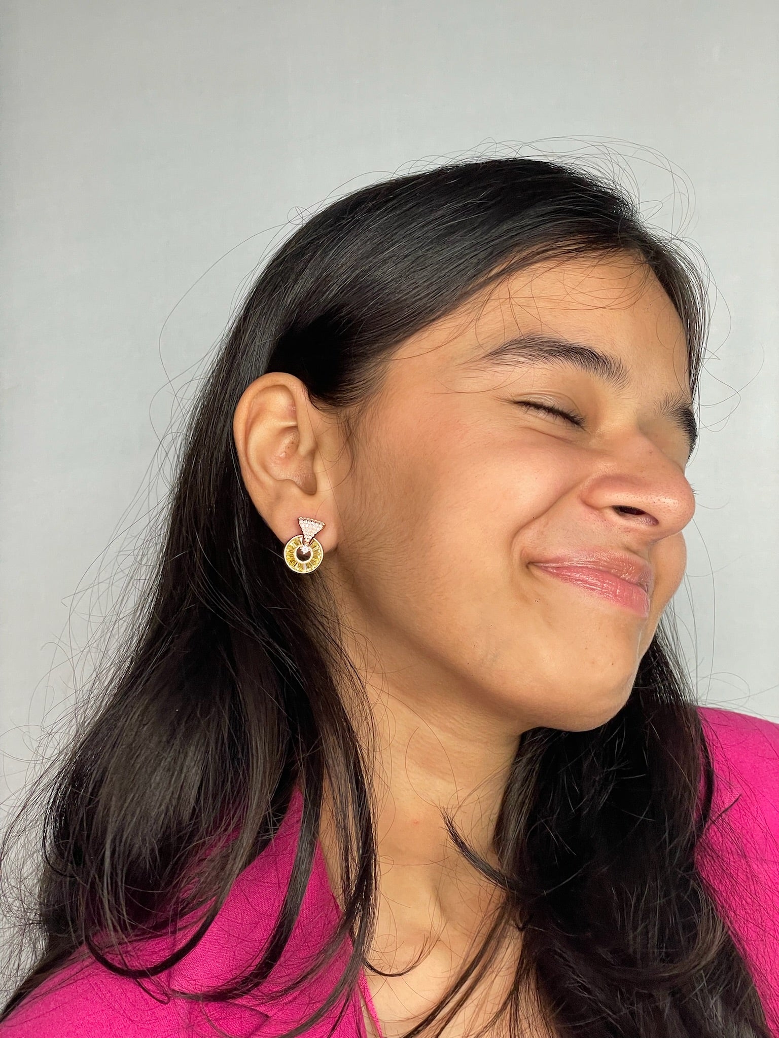 Nila – Art Deco Yellow and Rose Gold Baguette Circular Studs